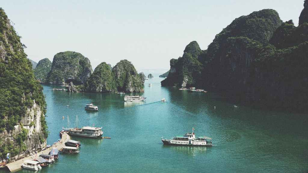 Vietnam Travel Guide