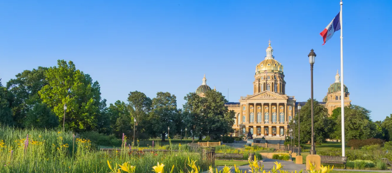 Iowa Travel Guide
